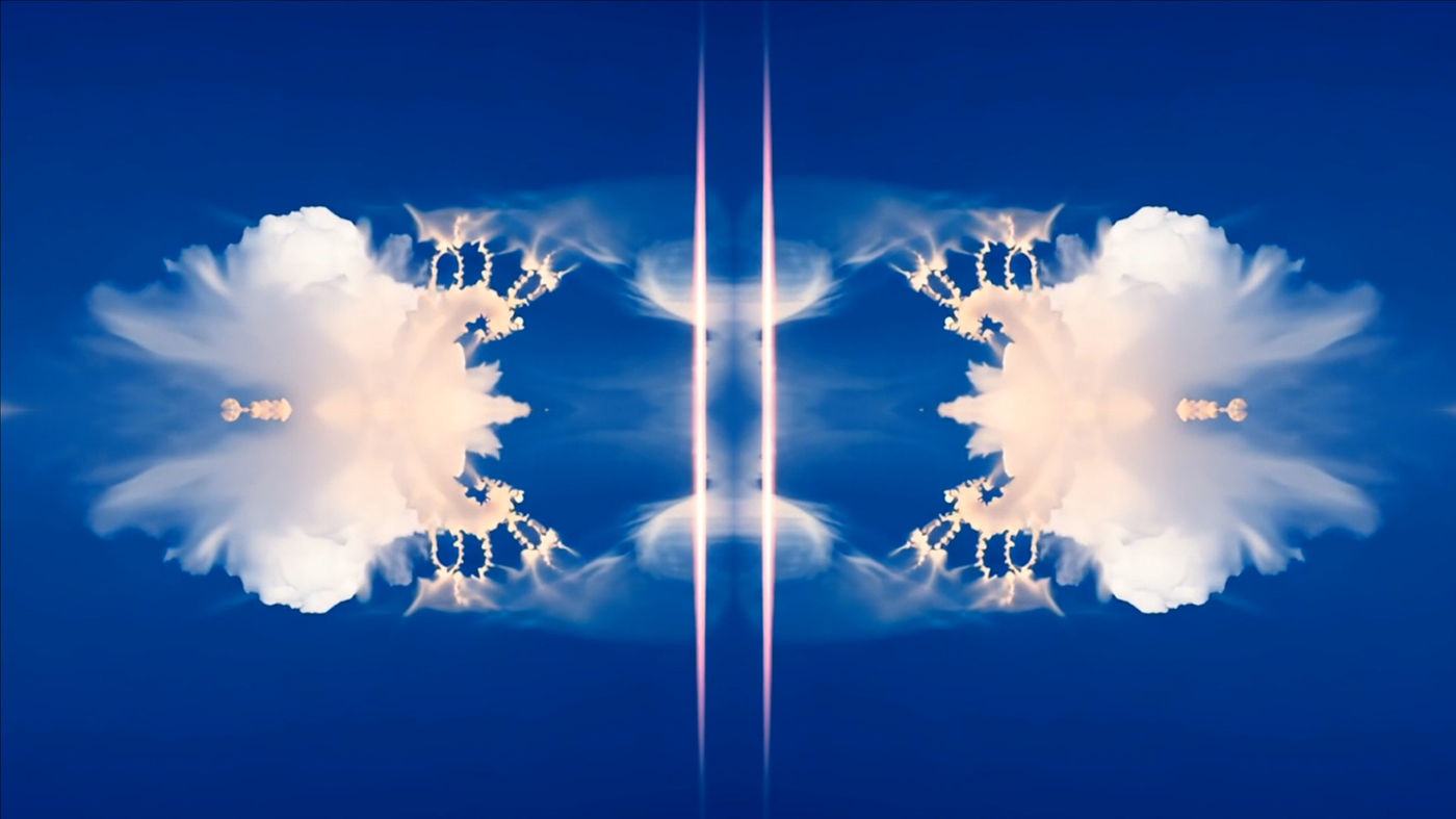 Pulsating Future Clouds (3/4)